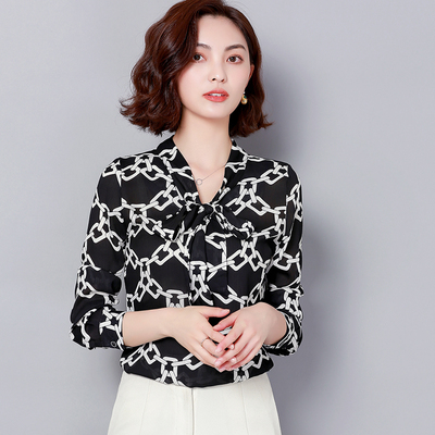 早春氣質(zhì)搭 女式襯衫這樣挑，選對(duì)才是真的好